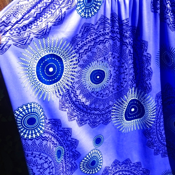 Purple Geo. Lace Beach cover up - Picture 4 of 7